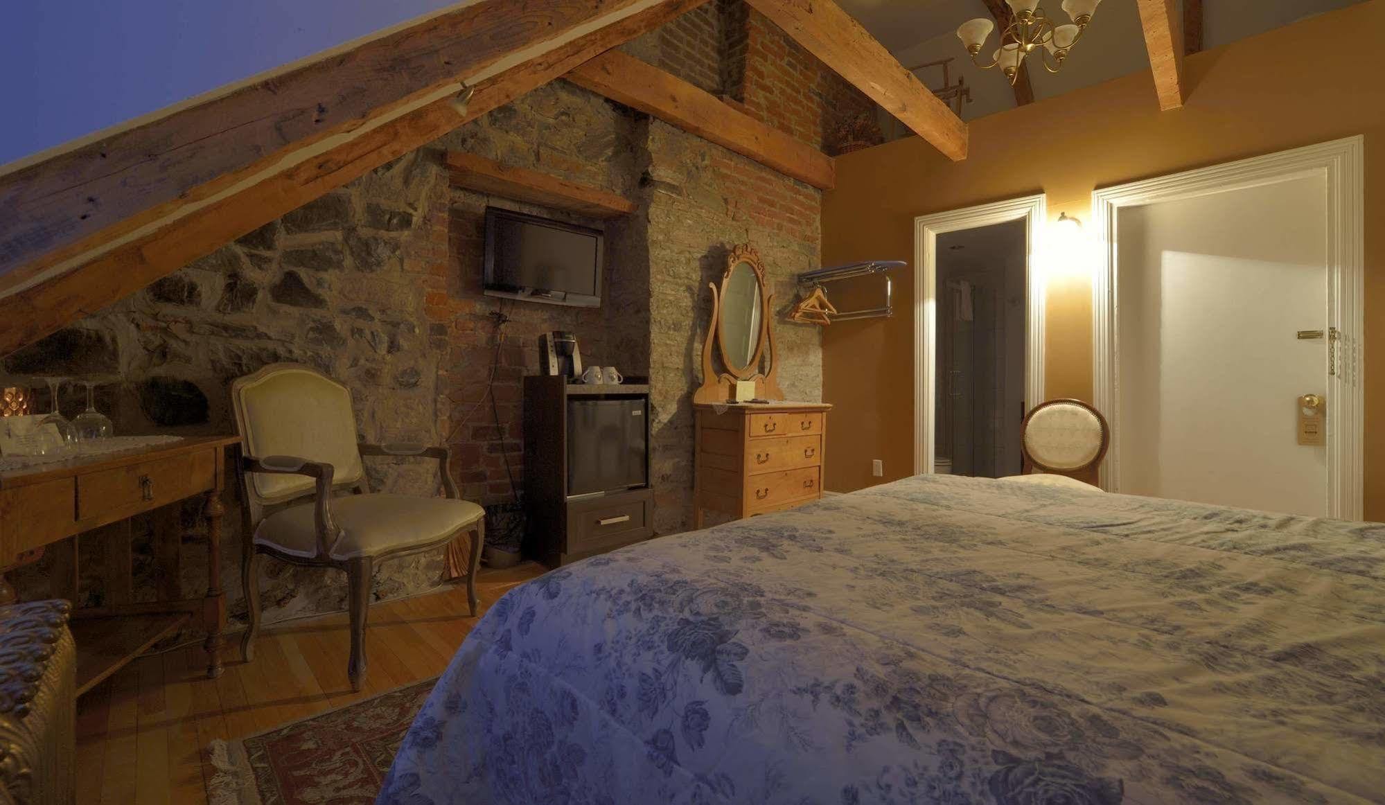 Hotel Manoir Sur Le Cap Quebec City