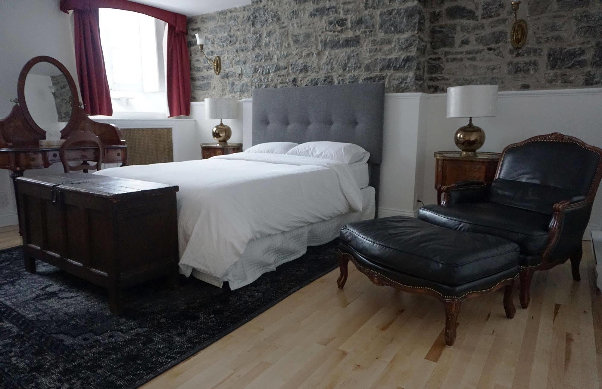 Marie-rollet 3* Quebec City