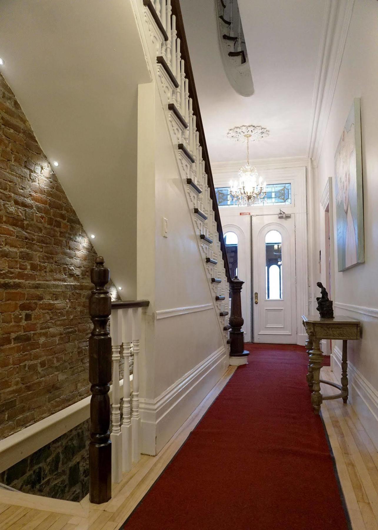 Marie-rollet Hotel