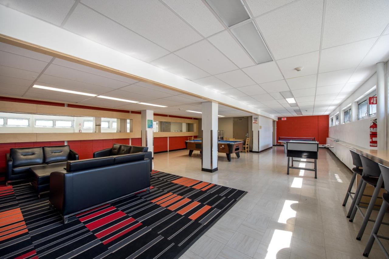 Residences Universite Laval Hostel