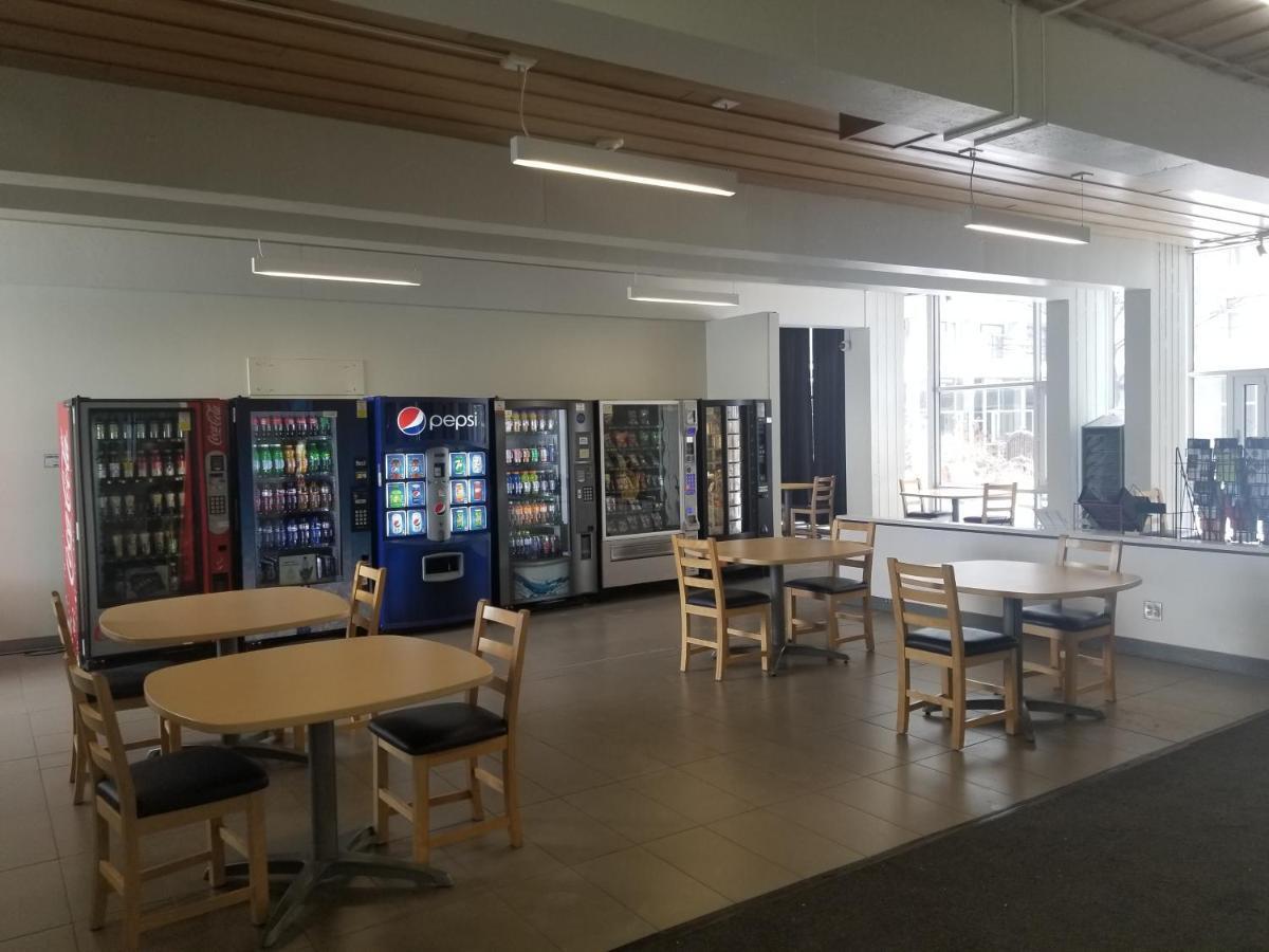 Hostel Residences Universite Laval