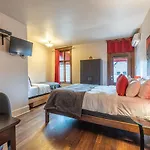 Petit Hotel - Cafe Krieghoff