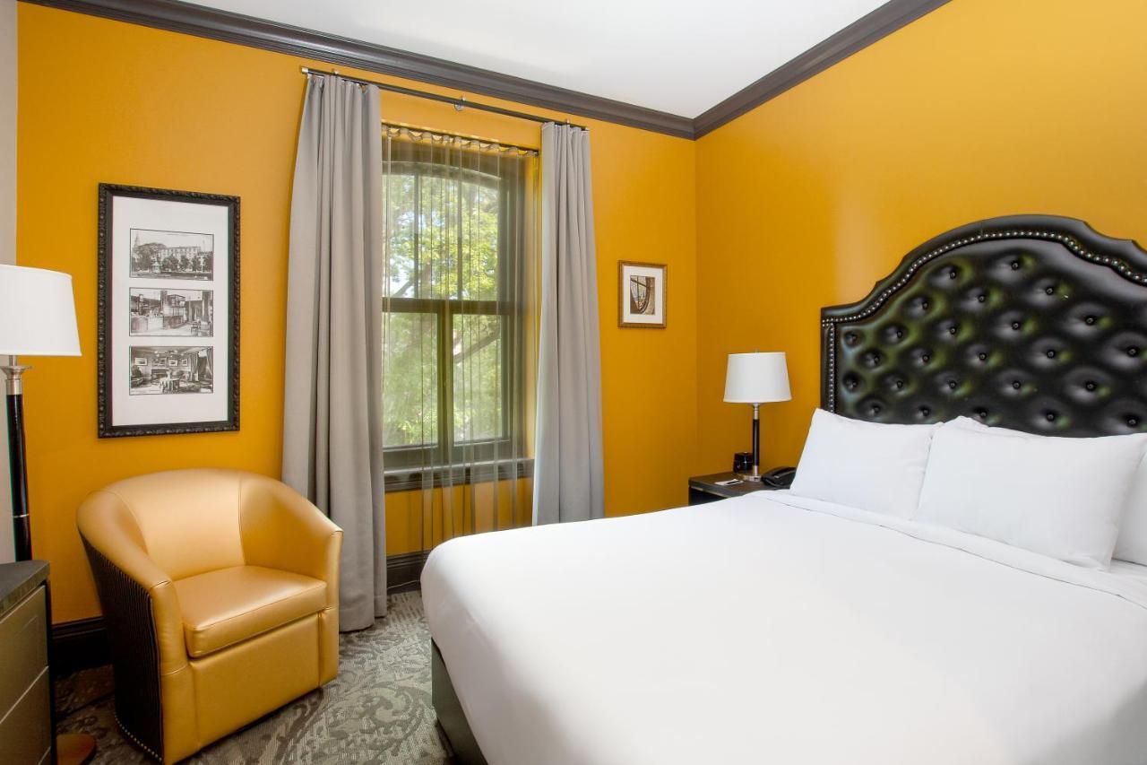 Clarendon Hotel 4*
