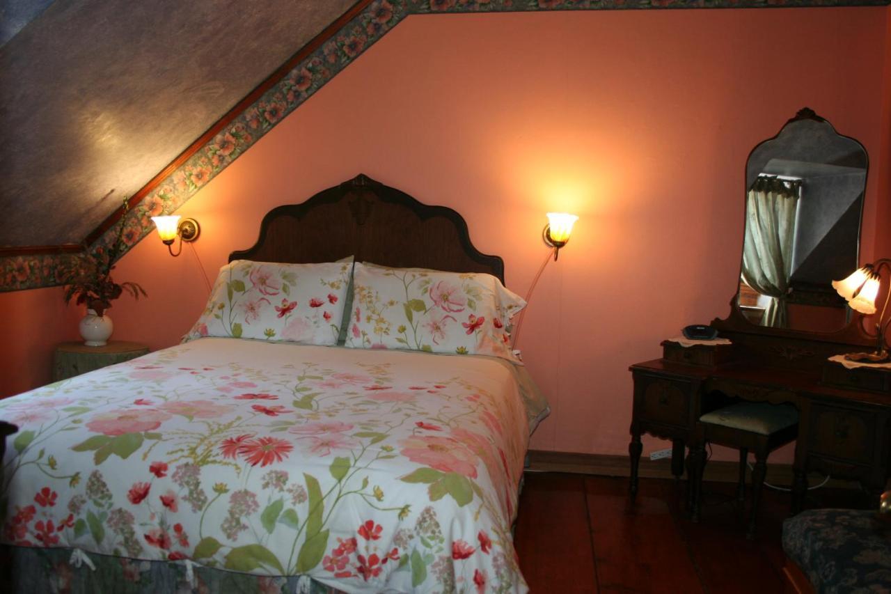 A L'augustine 3* Quebec City