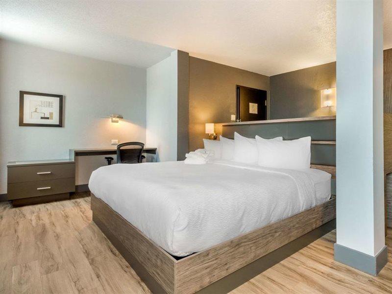 Quartier, Ascend Collection 4*