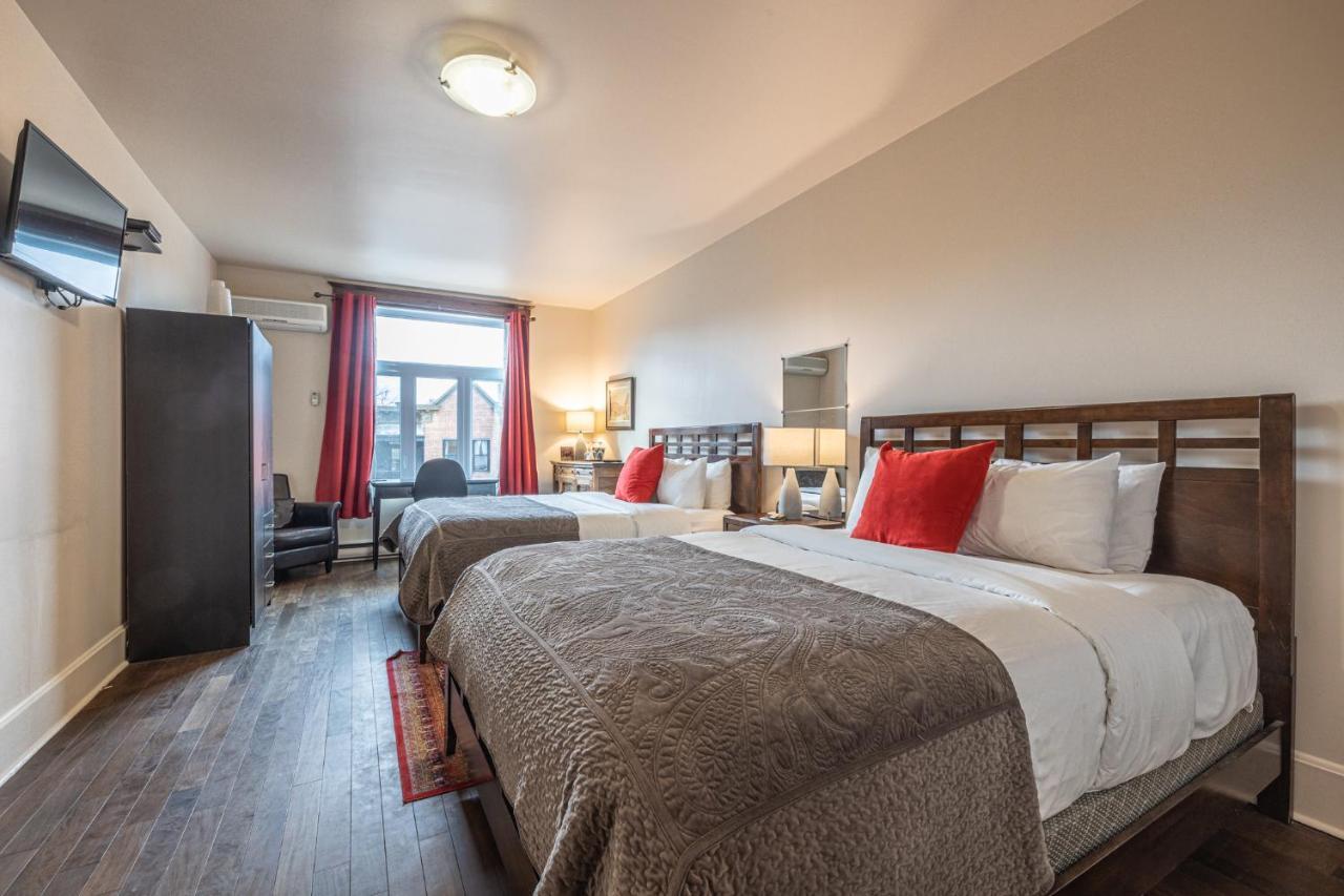 Hotel Petit - Cafe Krieghoff Quebec City