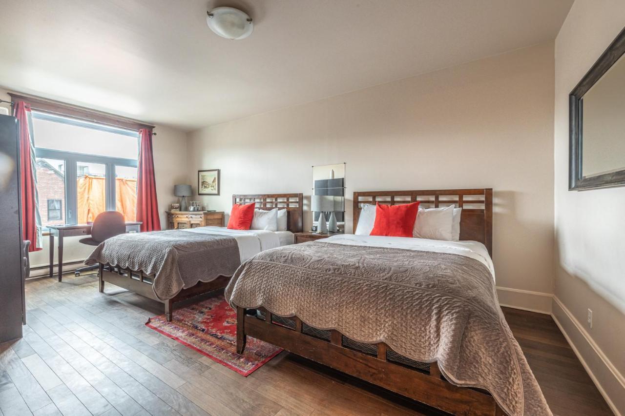 Hotel Petit - Cafe Krieghoff 3*