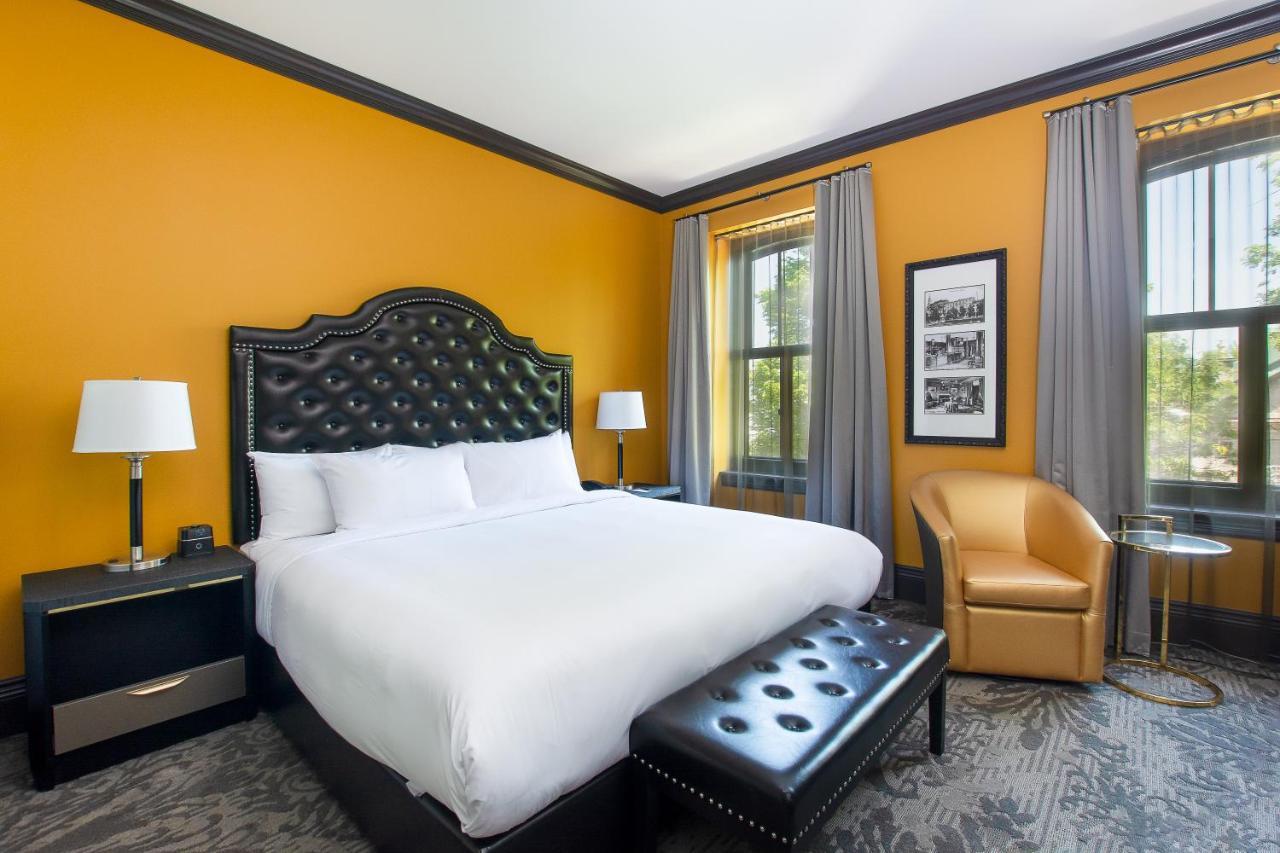 Hotel Clarendon 4*