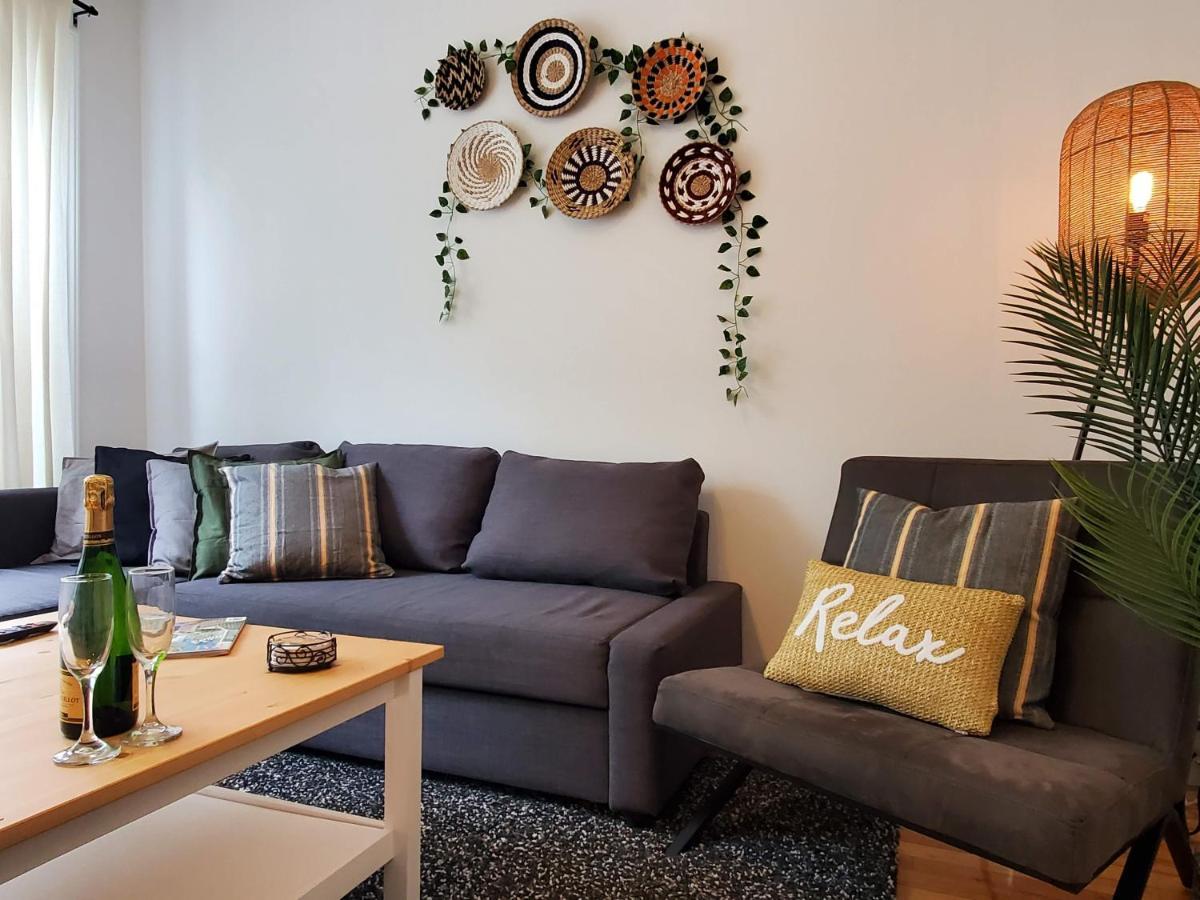 Apartment Les 300s 3e Avenue