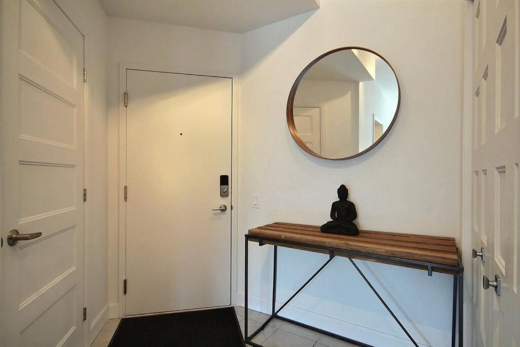 K-417 / Parking & Gym - Private Balconies *