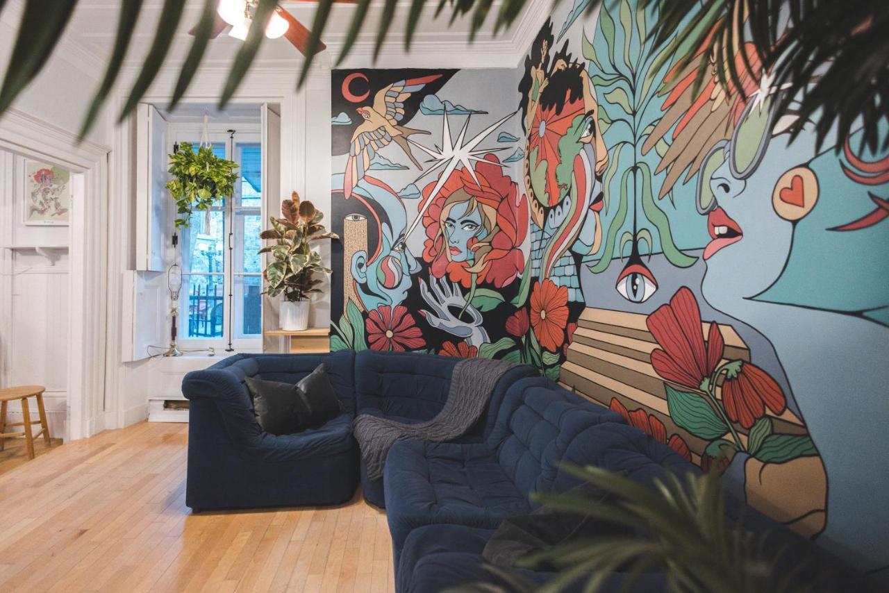 De La Paix Hostel *
