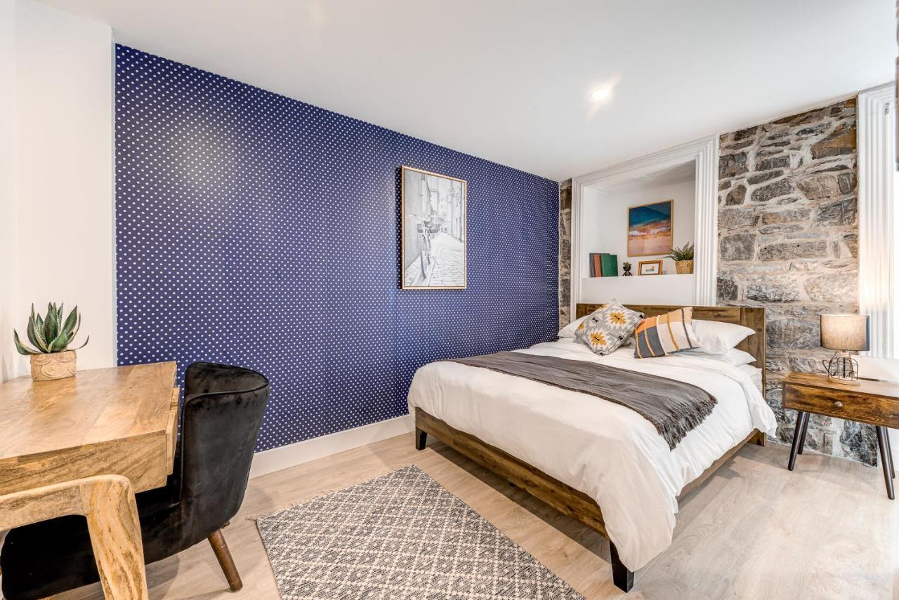 Beautiful Vieux 2 Bedroom Apt