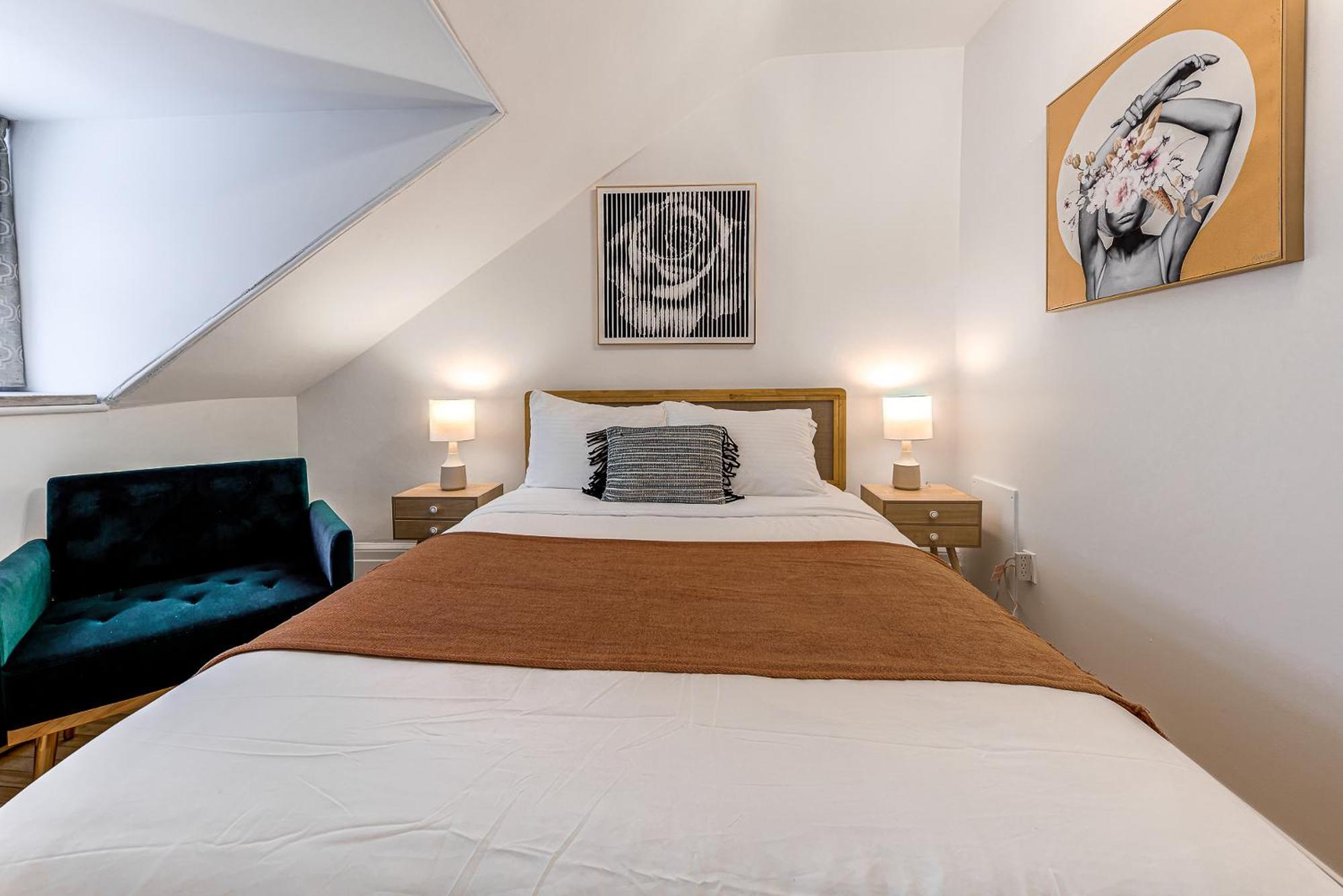 North House - La Chouette Automatise Inn Quebec City