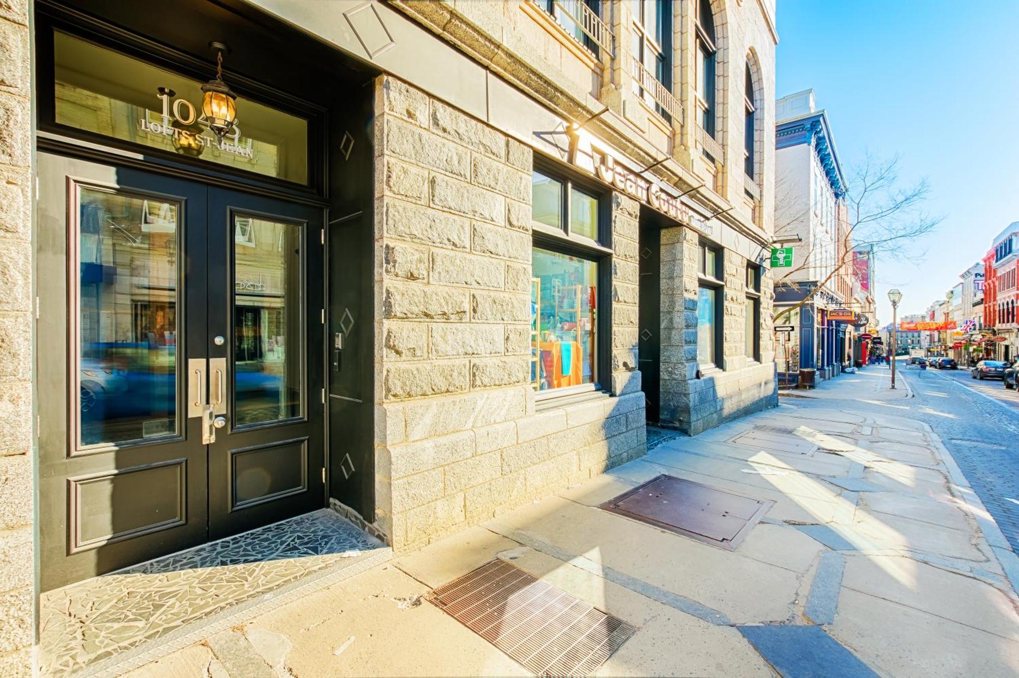 Les Lofts 1048 *