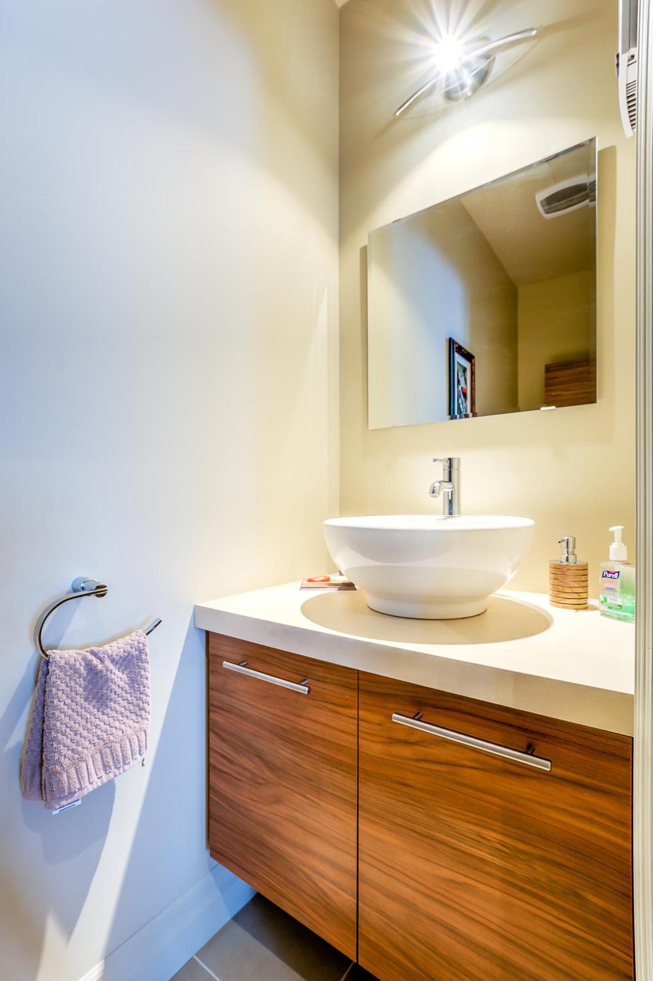 Les Lofts 1048 Apartment *