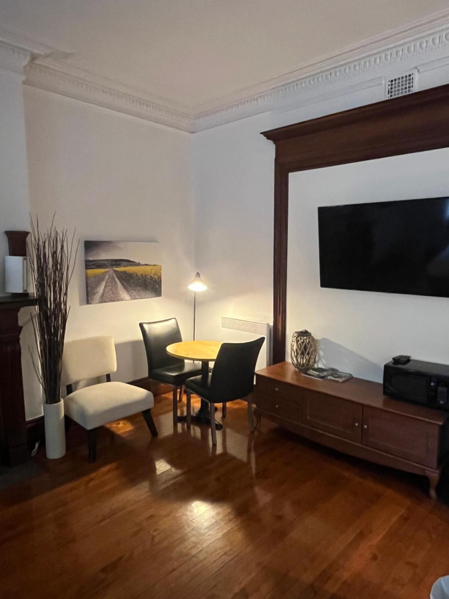 E-hotel Des Grisons Bed & Breakfast Quebec City
