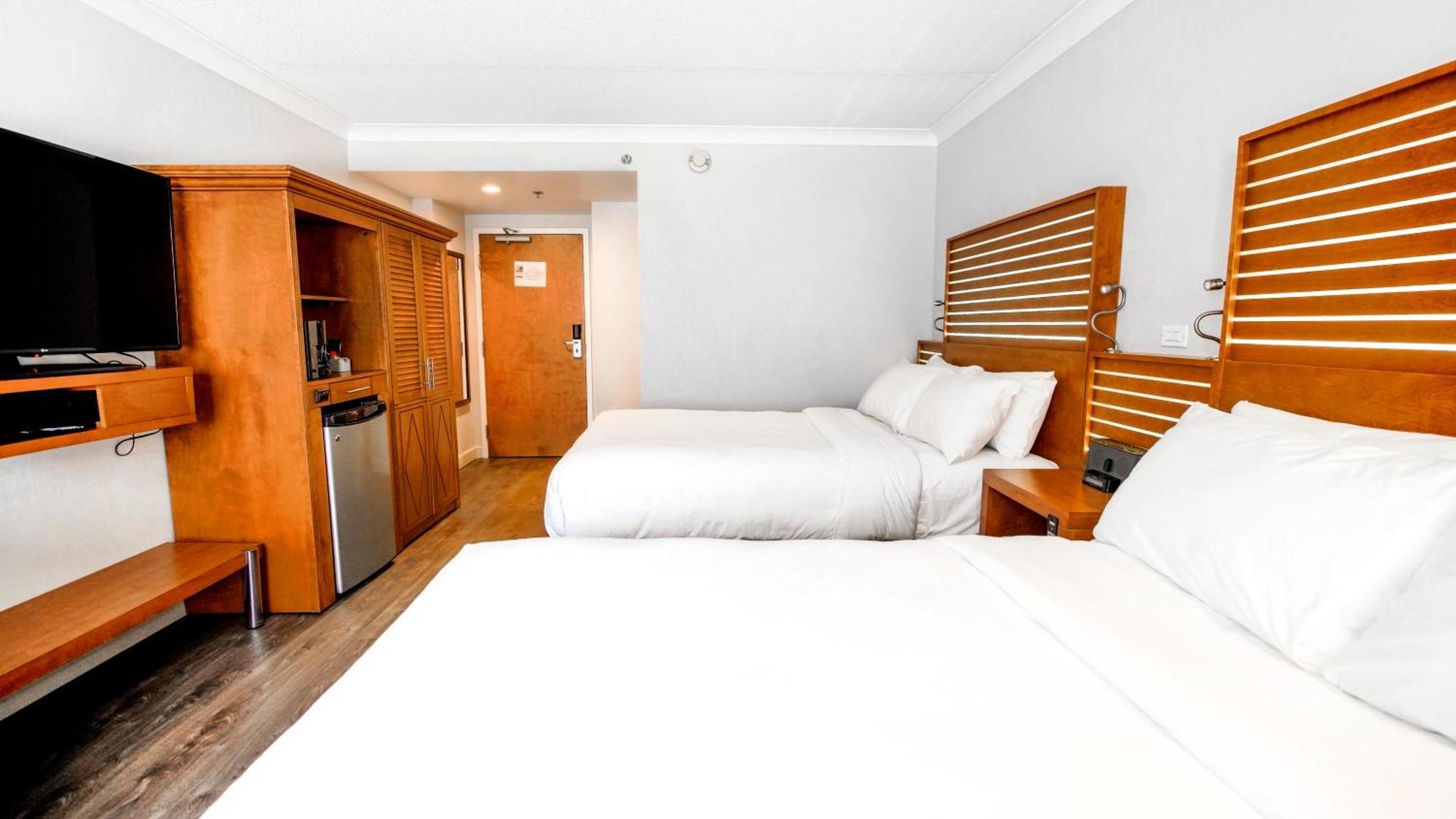 Lindbergh Hotel 3*