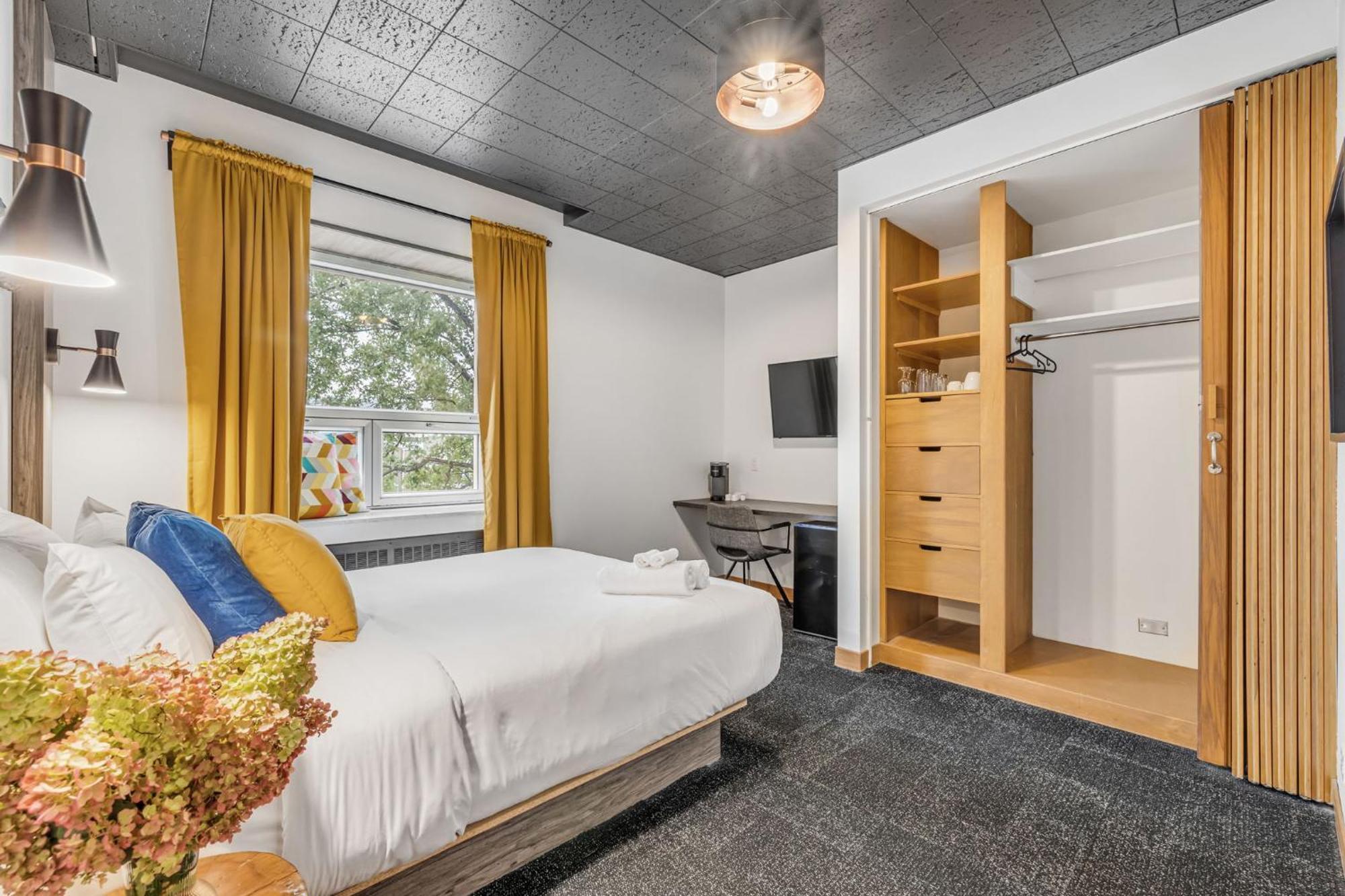 La Sainte Paix Apartment