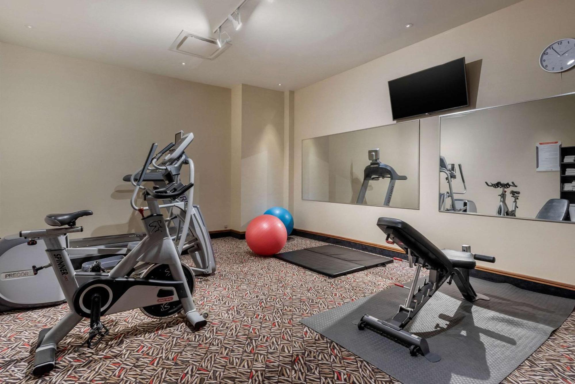 Quartier, Ascend Collection Hotel Quebec City