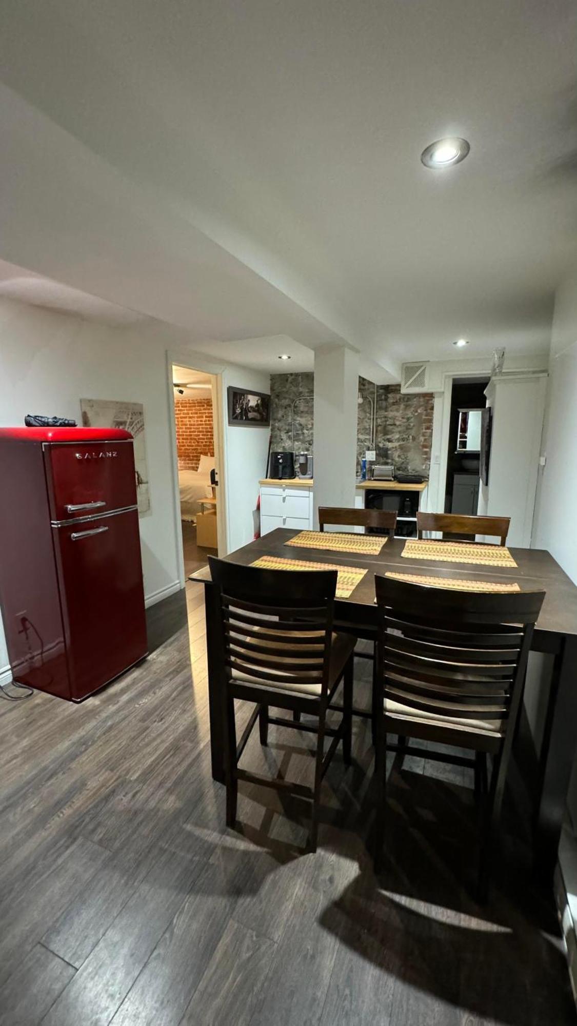 Bed & Breakfast E-hotel Des Grisons Quebec City
