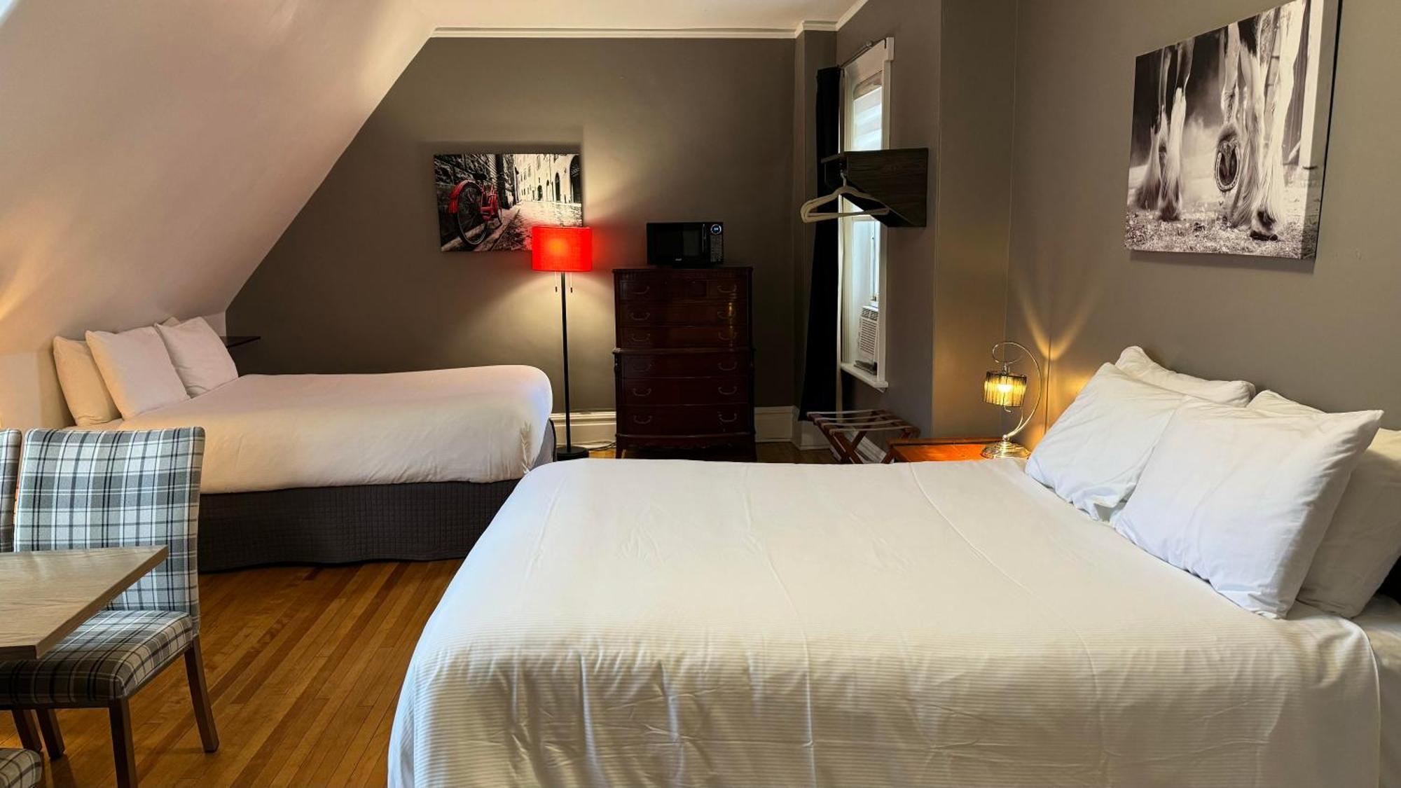 E-hotel Des Grisons 2* Quebec City