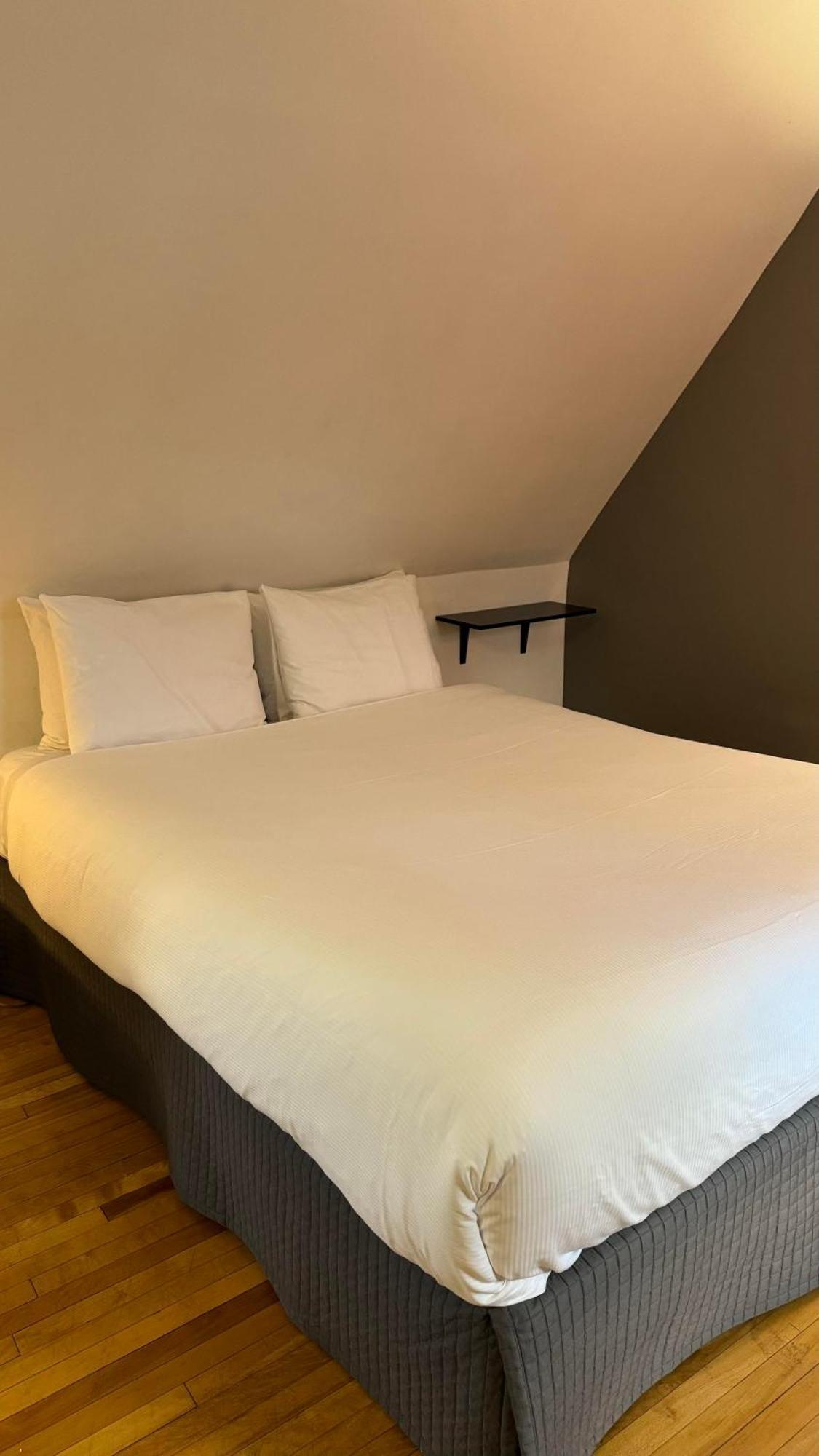 Bed & Breakfast E-hotel Des Grisons 2*