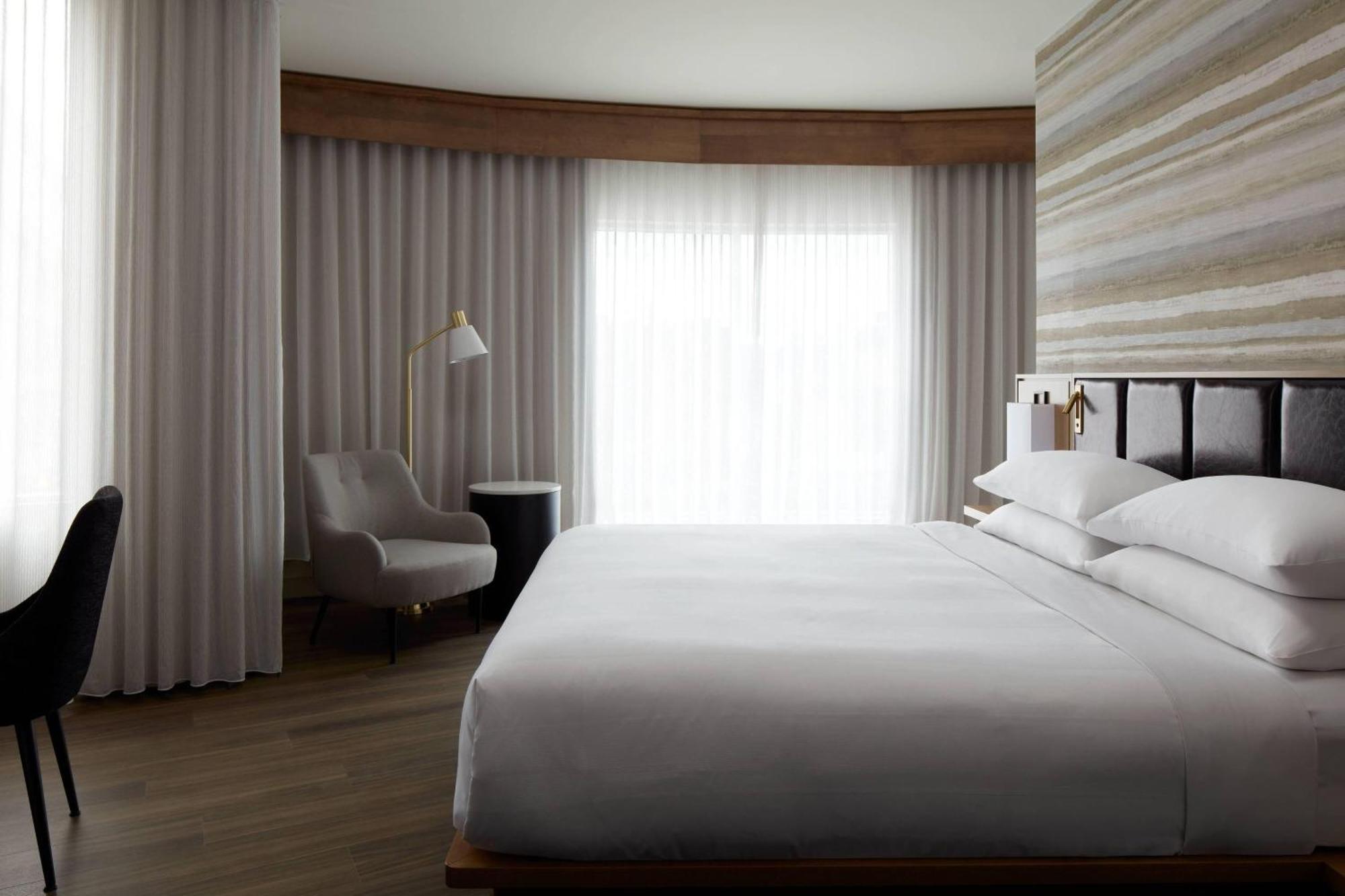 Marriott Downtown 4*