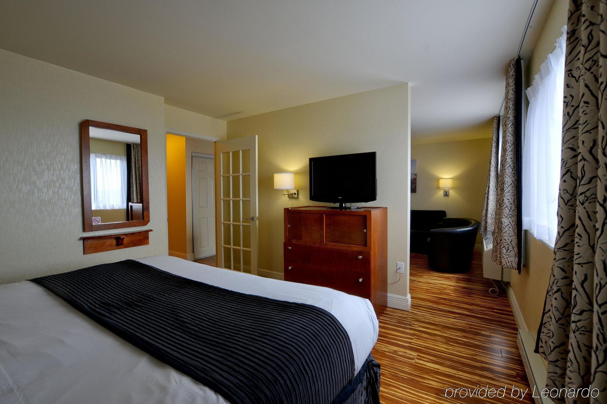 Hotel & Le Dauphin 3*