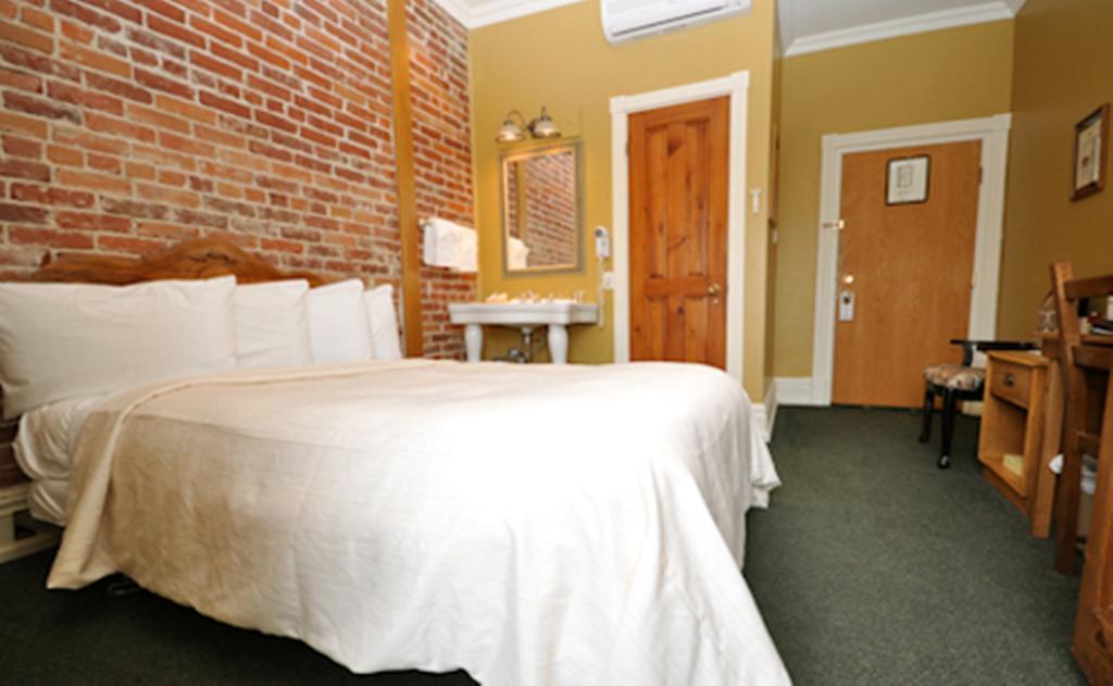 Hotel Ermitage Quebec City