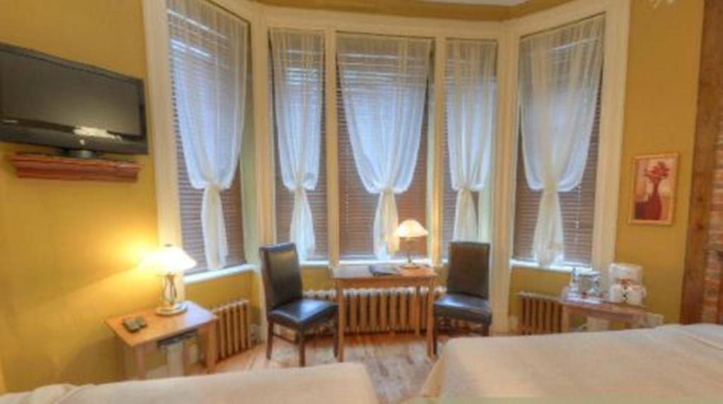 Hotel Ermitage 3*