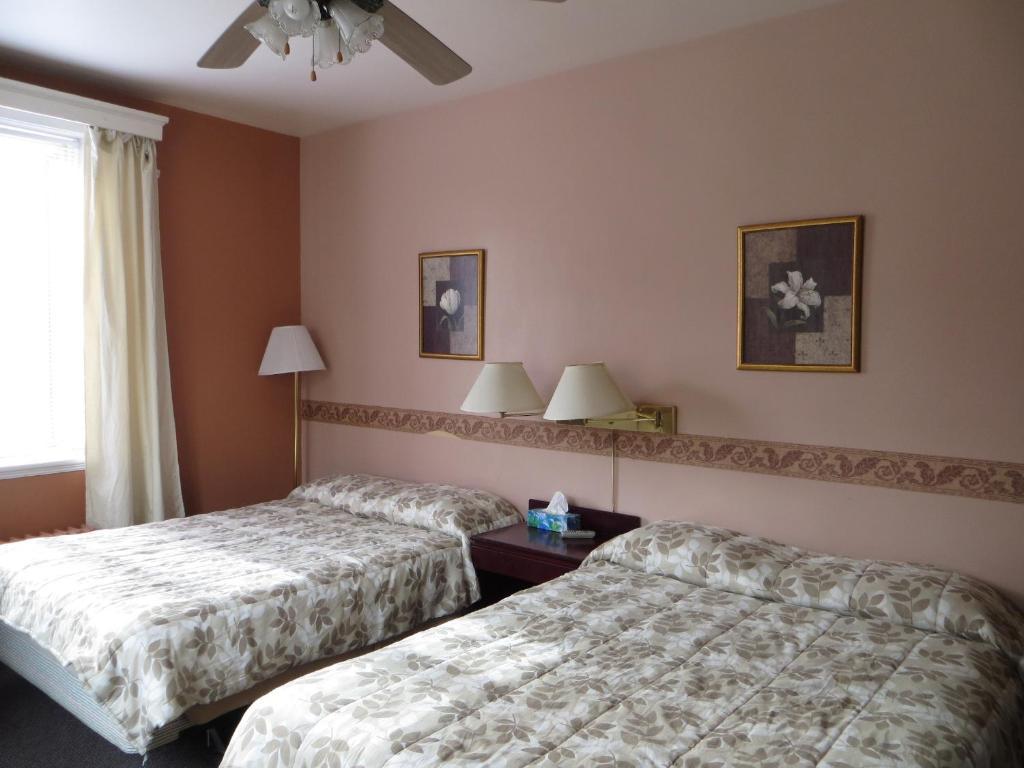 Hotel Manoir Charest Quebec City