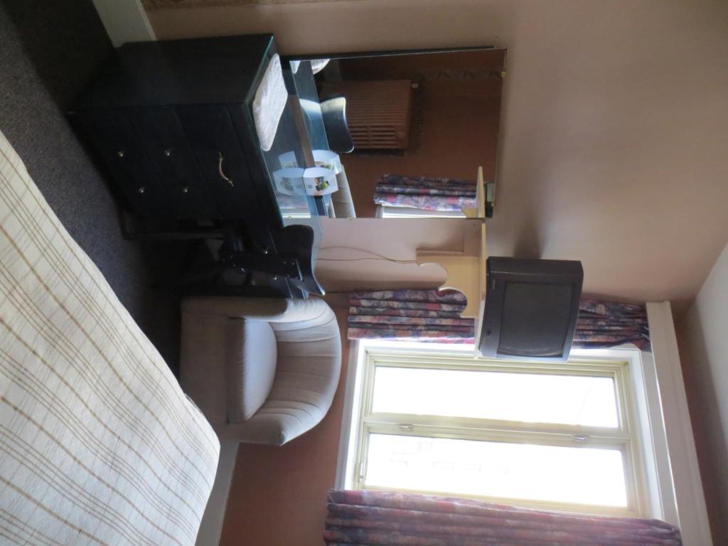 Manoir Charest Hotel