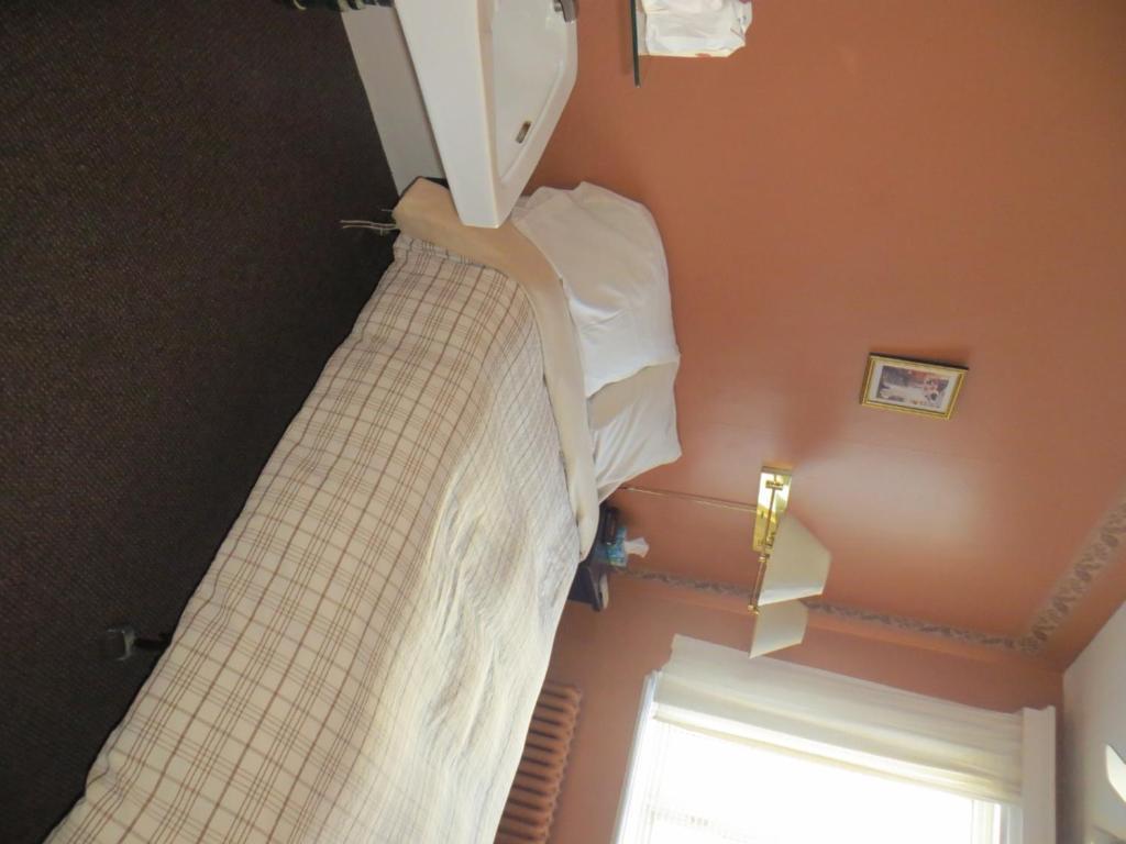Hotel Manoir Charest 2*