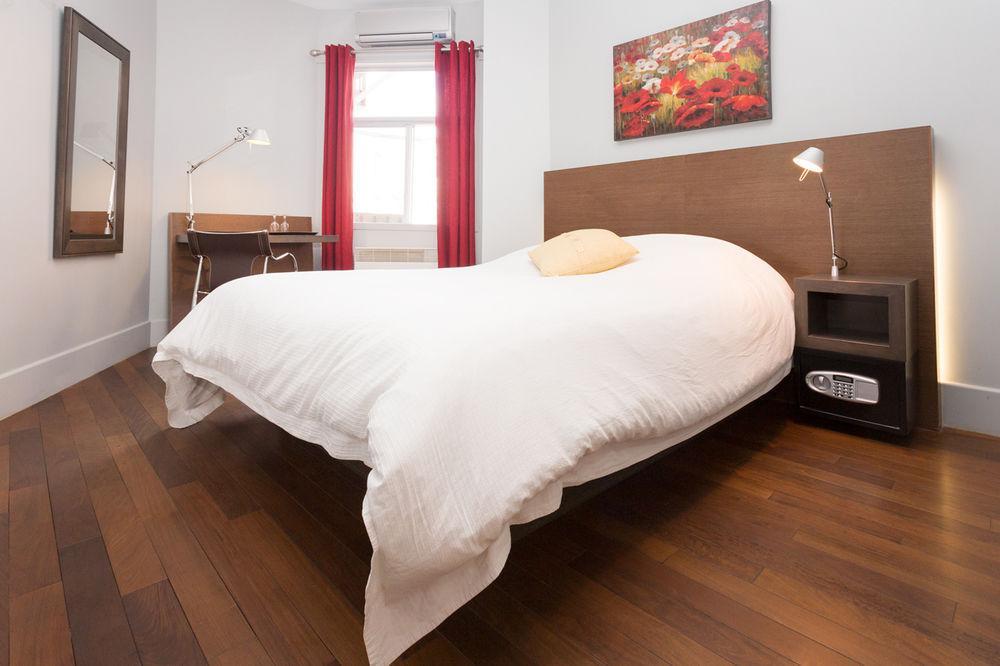 Hotel Petit - Cafe Krieghoff Quebec City