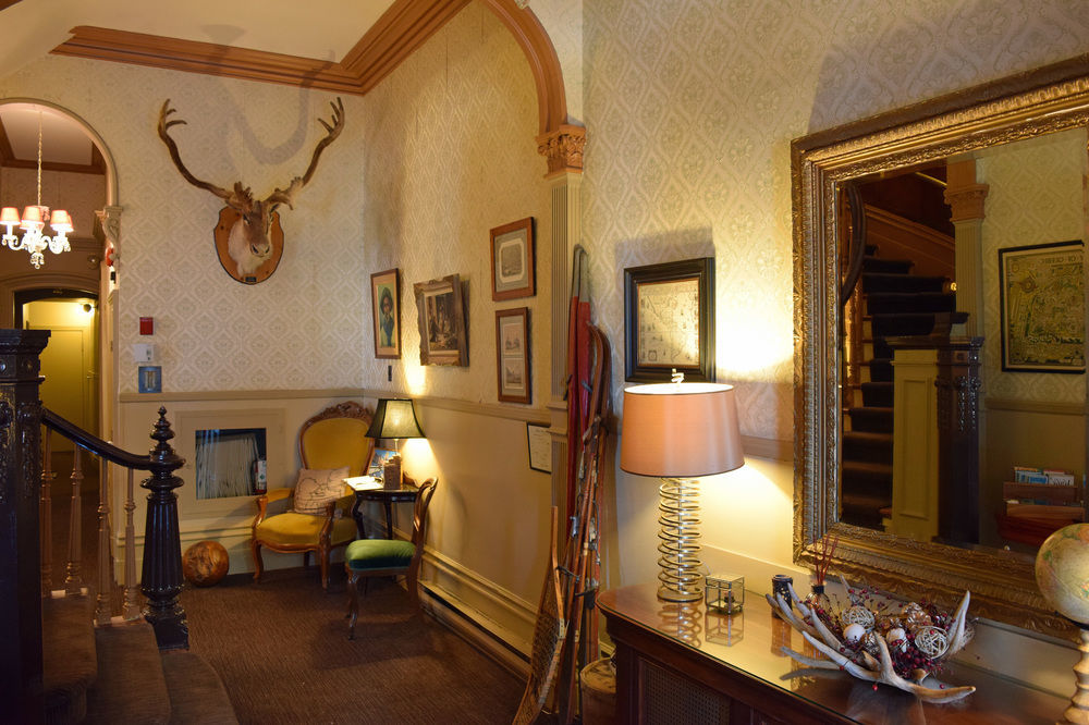 Chateau Fleur De Lys - L'hotel Hotel 3*