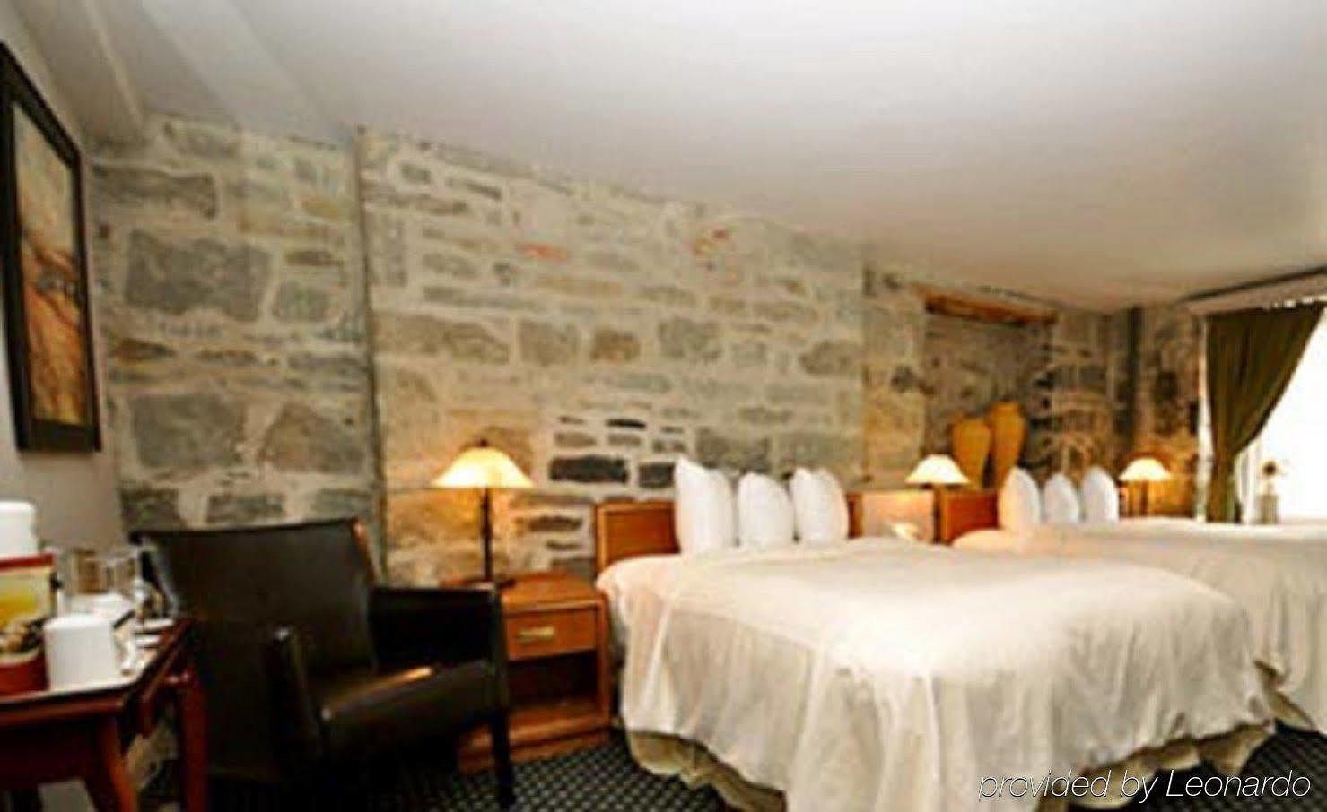 Louisbourg Hotel
