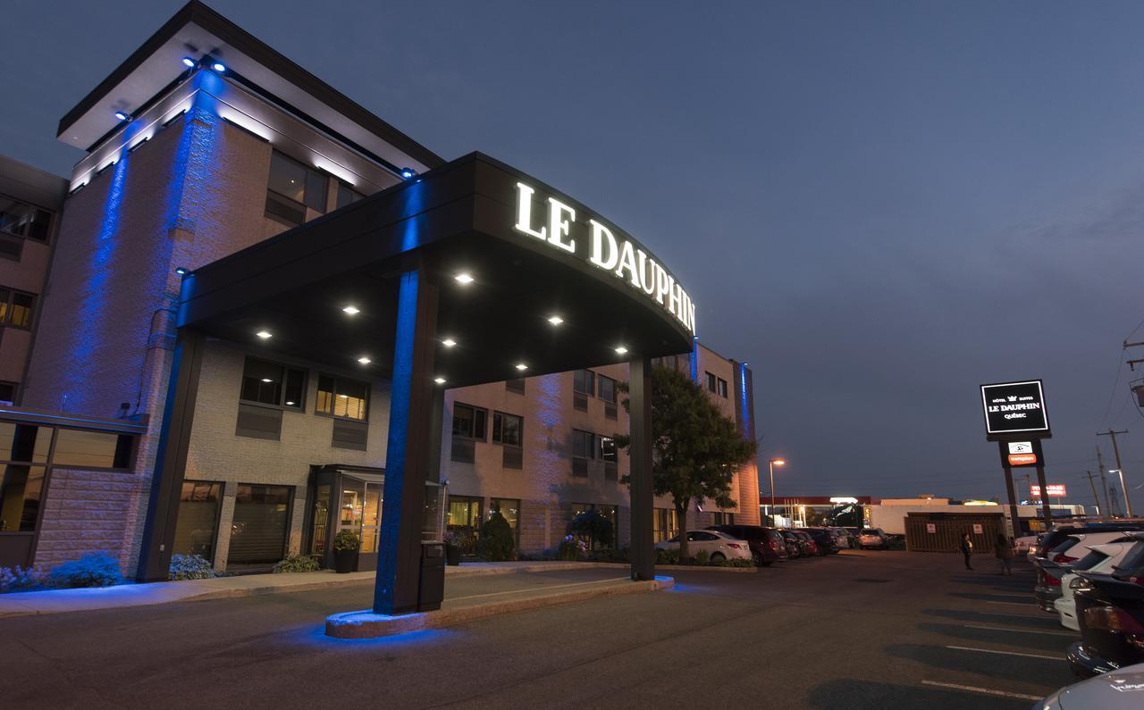 & Le Dauphin