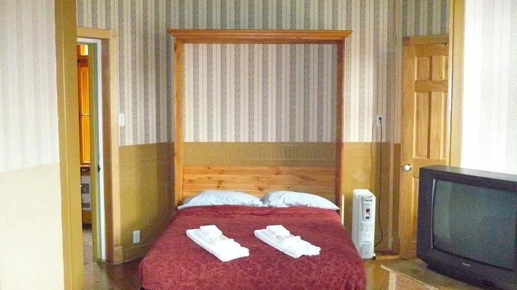 L'intendant Bed & Breakfast 3*