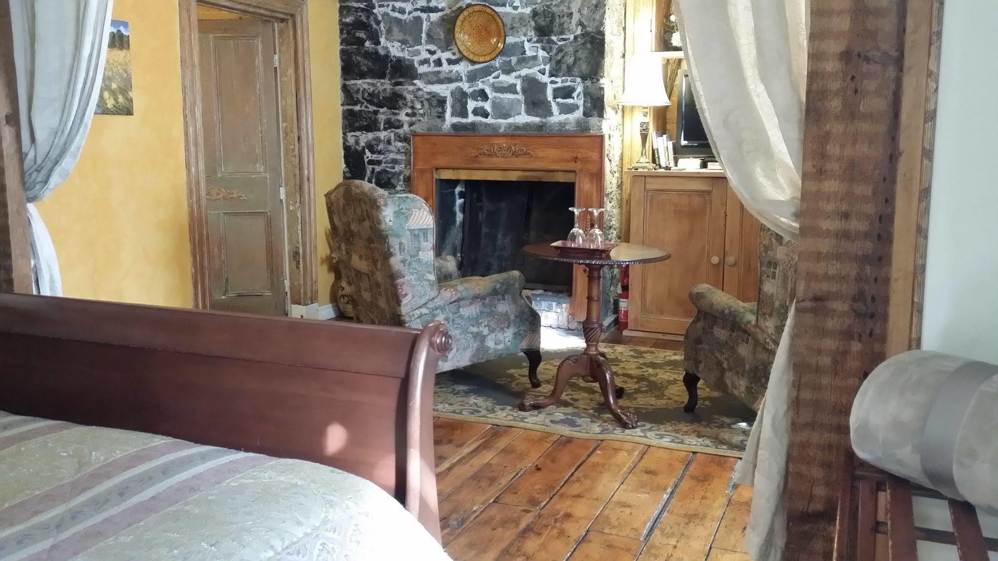 A L'augustine Bed & Breakfast Quebec City