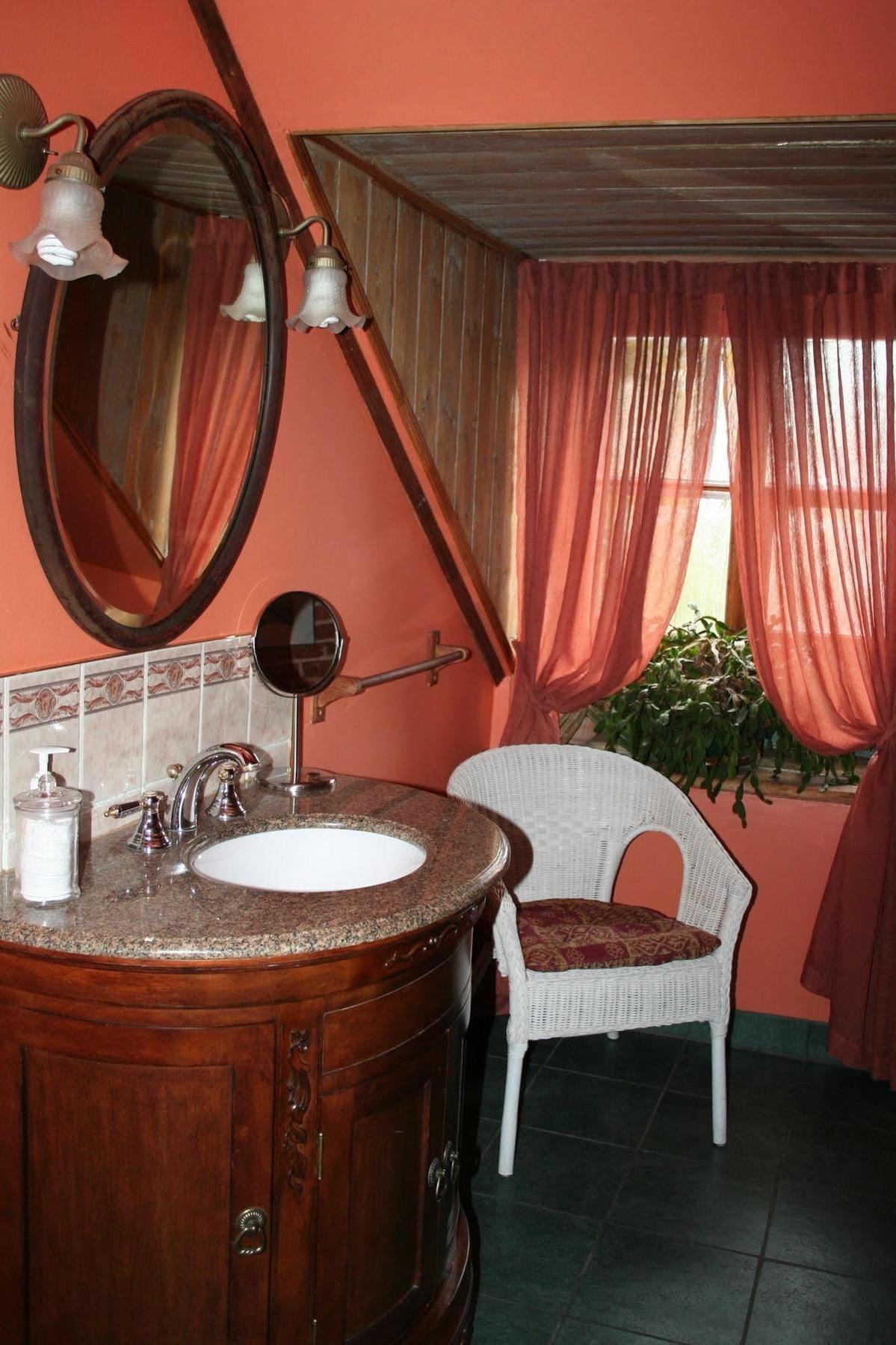 Bed & Breakfast A L'augustine 3*