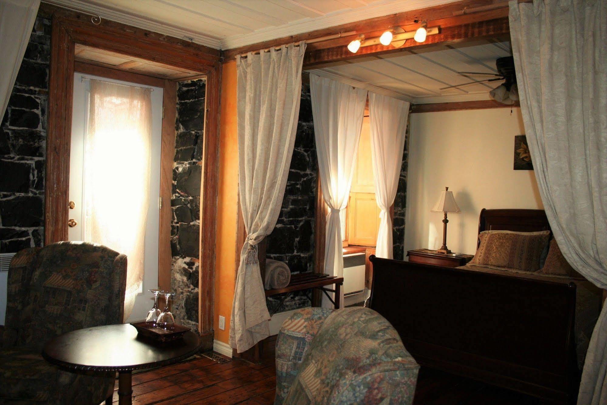 Bed & Breakfast A L'augustine