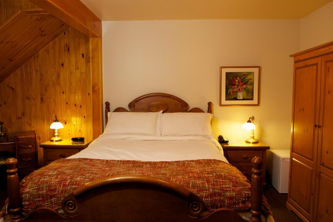 L'auberge Un Des 2 Inn Quebec City