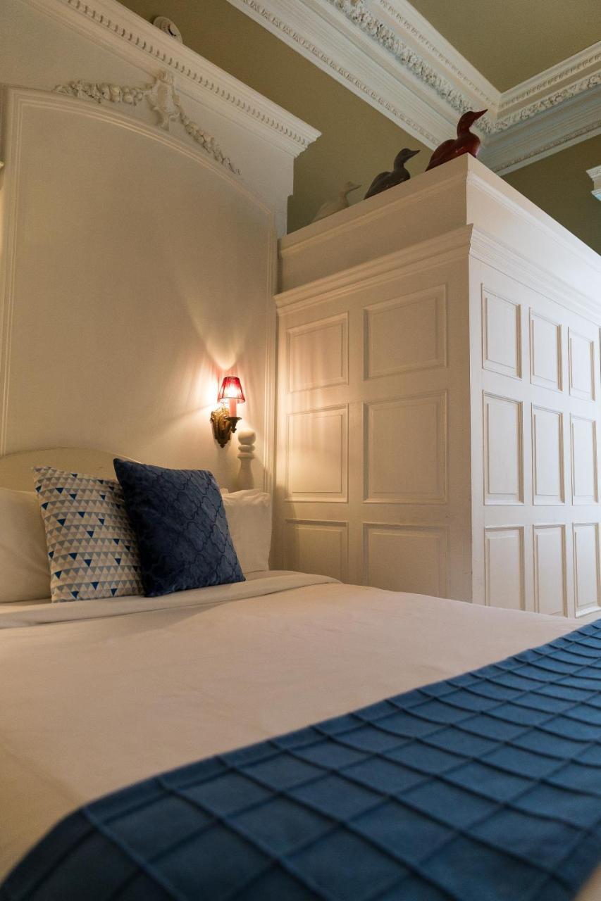 Chateau Fleur De Lys - L'hotel Hotel 3*