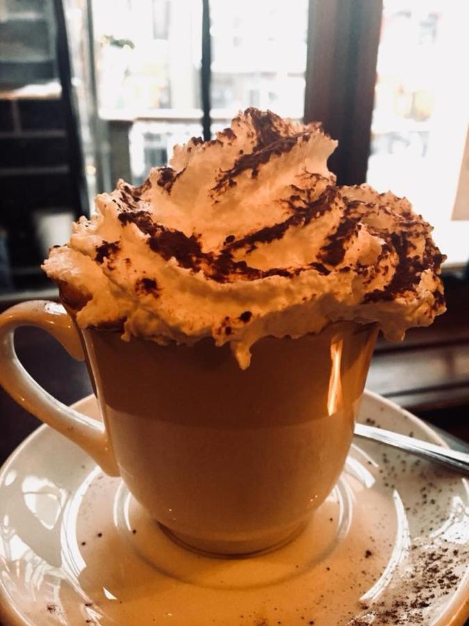 Hotel Petit - Cafe Krieghoff