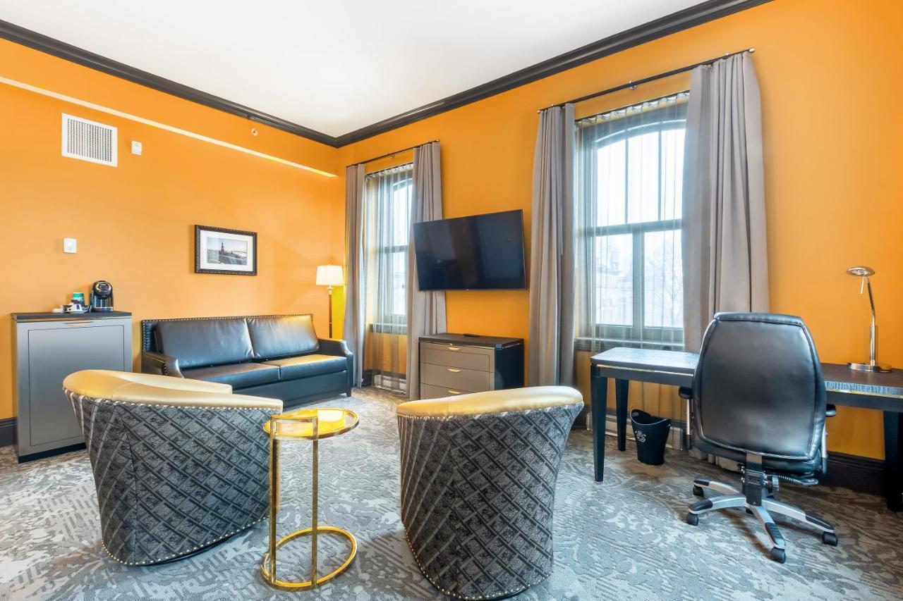 Clarendon Hotel